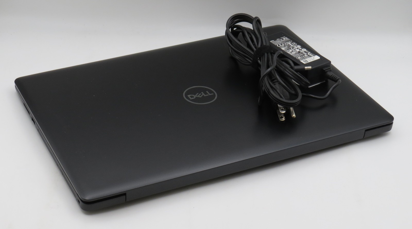 Dell Inspiron 15 | i3-8130U @ 2.2 GHz | 12GB DDR4 | 15.6″ | No HDD/OS