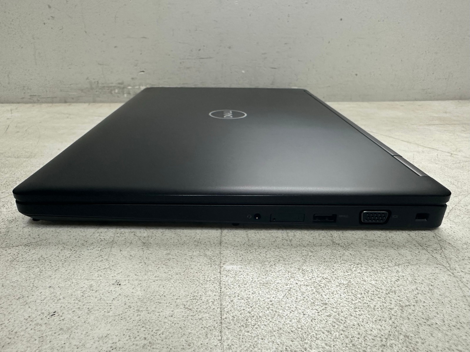 Dell Latitude 5590 15.6 FHD (i5-8250U @1.60, 8GB RAM, Boot To Bio) NO HD/ADAPTER
