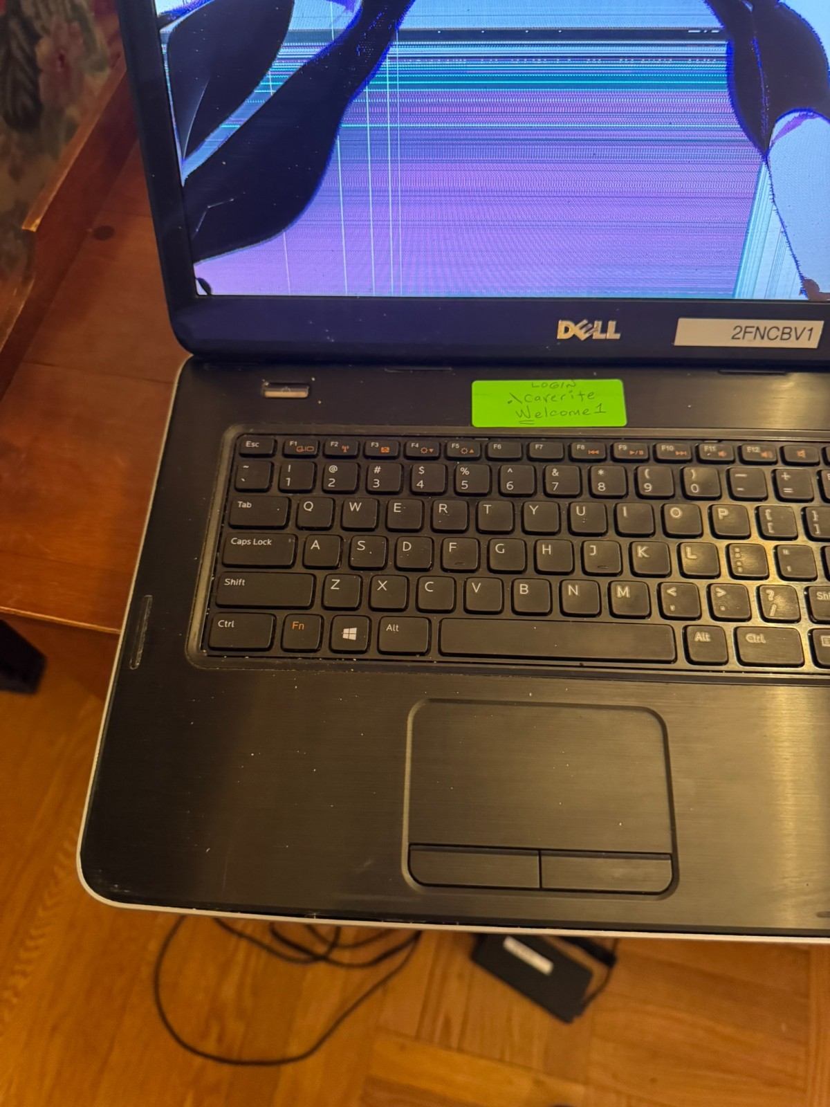 Dell Vostro 2520 – 2nd Gen i3 – 2GB RAM – Cracked Screen – No HDD/OS – Parts/Rep