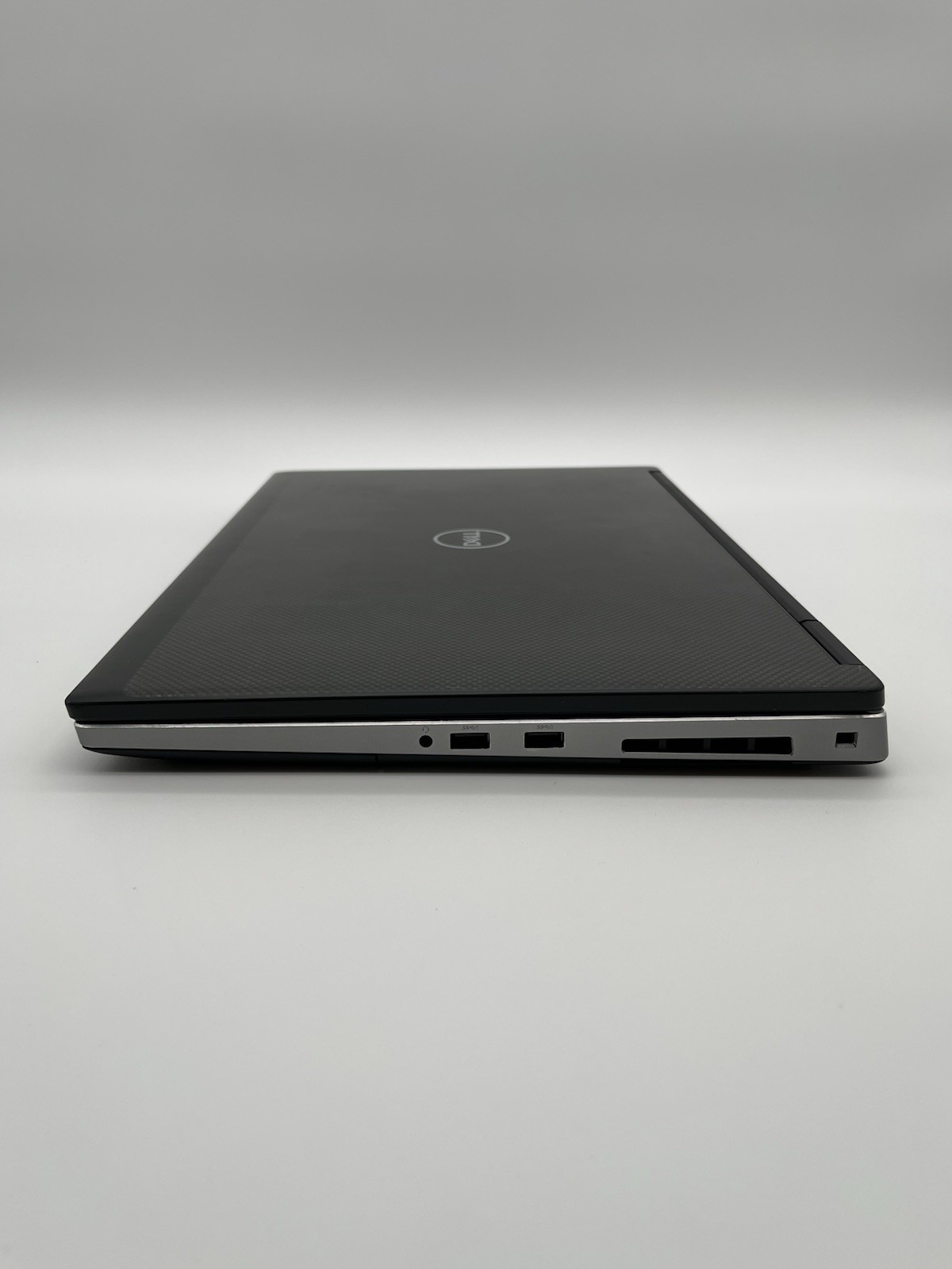 Dell Precision 7730 17.3″ Laptop i7-8750H 2.20GHz 32GB RAM 1TB SSD 8GB GPU