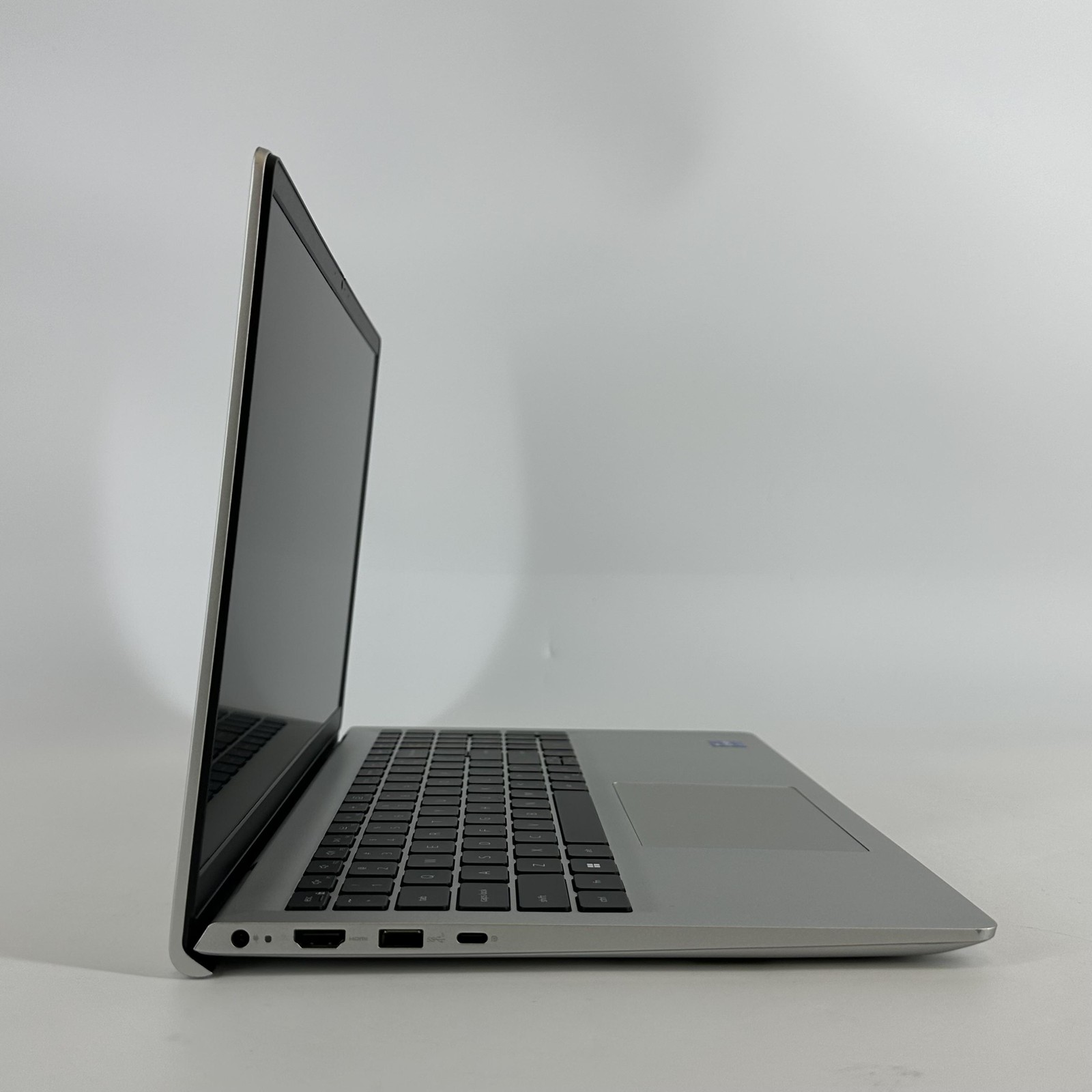 Dell 15 DC15250 Platinum Silver FHD 1.7 GHz i7-1355U 16GB 512GB SSD Very Good