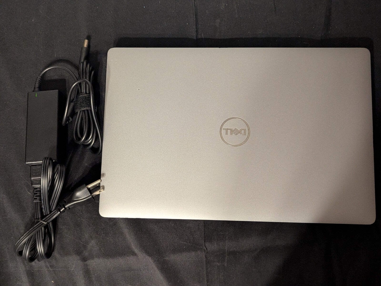 Dell Laptop – Latitude 5510 – i7-10610U 16GB 240GB NVMe SSD 15.3″ W11P