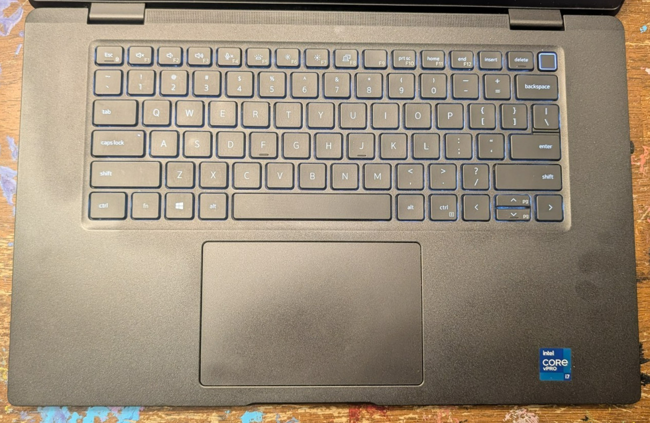 Dell Latitude 7520 – 11th Gen i7‑1185G7 – 16GB RAM – 512GB SSD