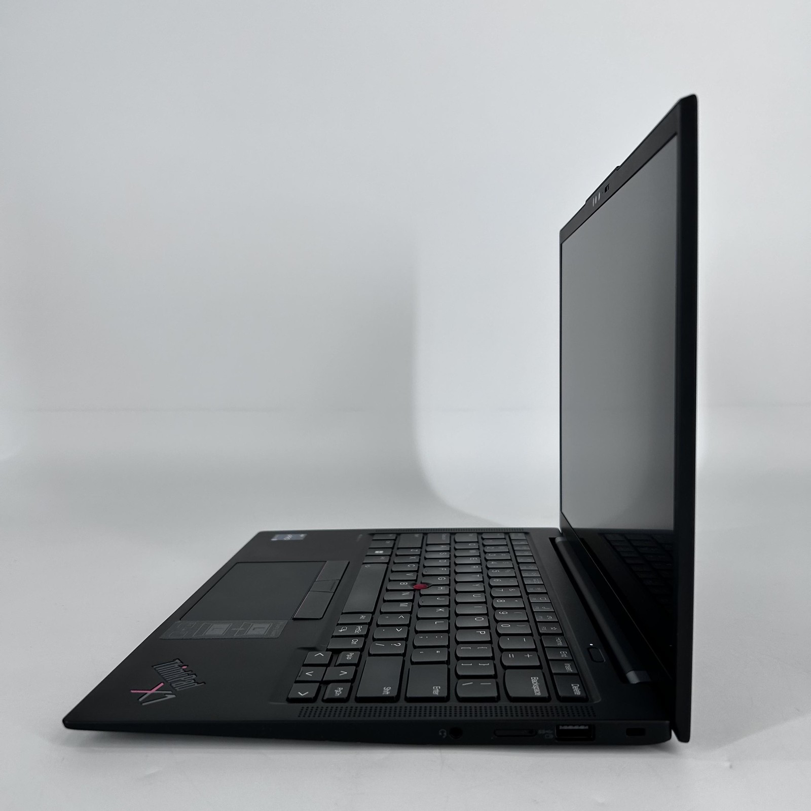 Lenovo ThinkPad X1 Carbon Gen 11 14 FHD+ TOUCH 1.8GHz i7-1365U 32GB 2TB SSD Good