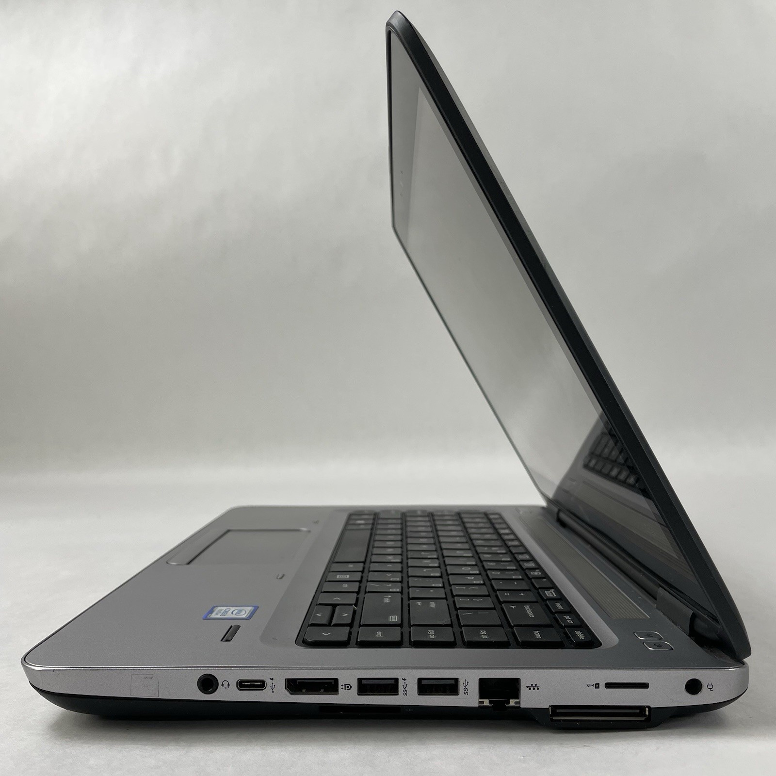 HP ProBook 640 G3 14″ i5-7200U 2.50 GHz 8 GB RAM No SSD/OS/AC