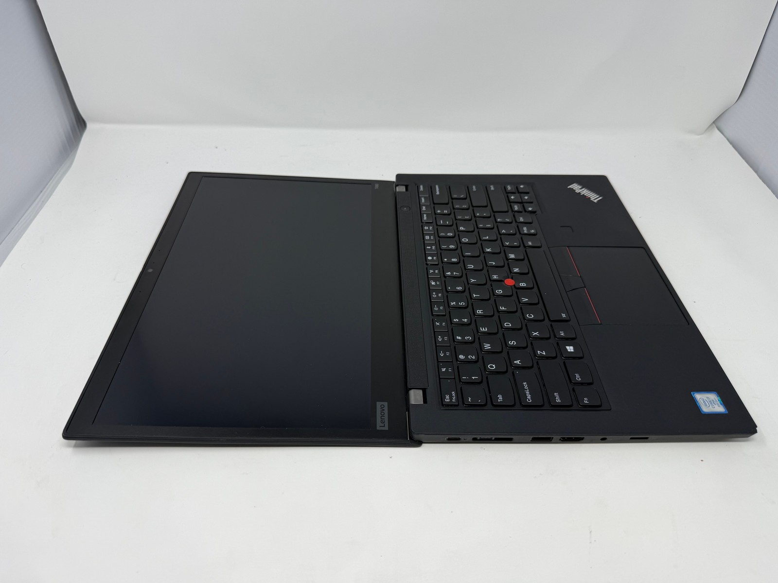 Lenovo ThinkPad X1 Carbon (7th Gen) i7-8665U 32GB No HD Grade B