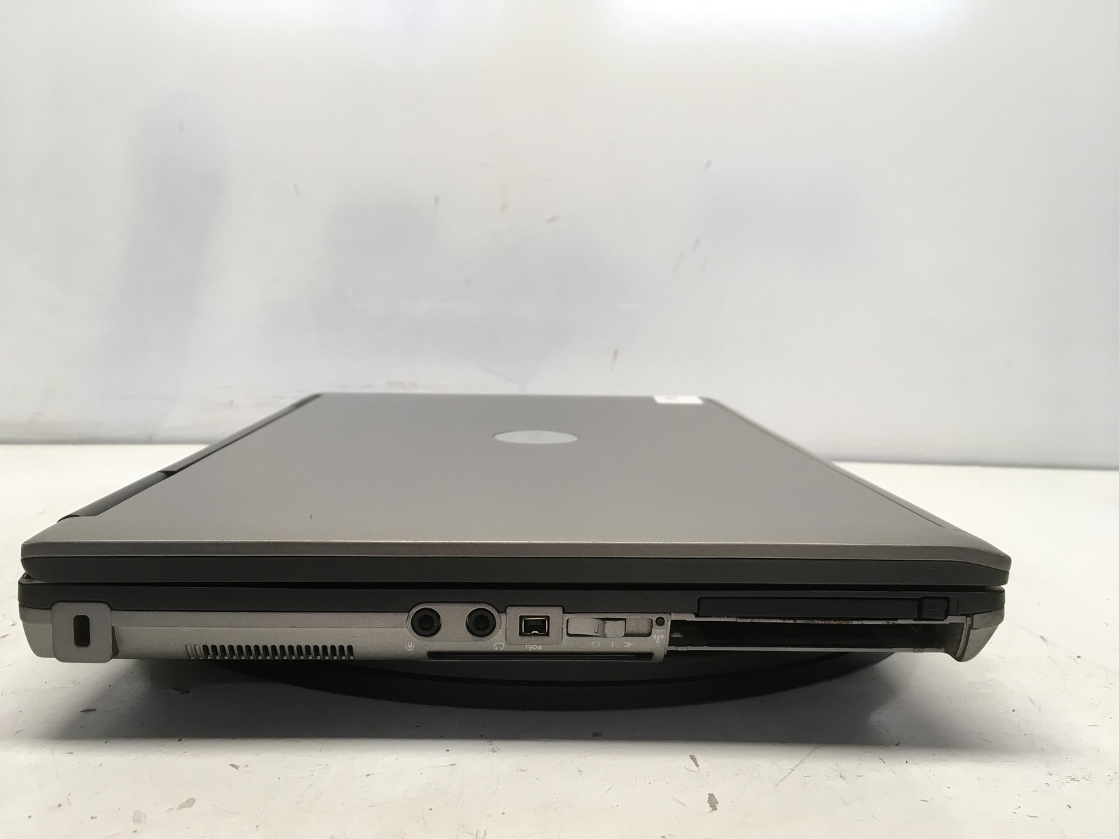 Dell Latitude D630 Intel Core 2 Duo 06FB 2.2GHz 1 GB Ram 500GB HDD Windows XP
