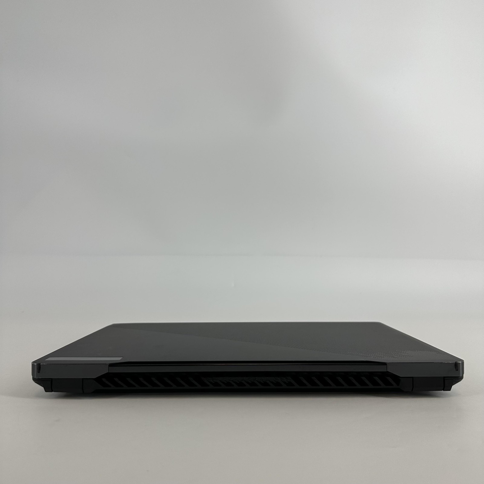 Asus ROG Zephyrus M16 GU603 16 QHD+ 240Hz 2.6GHz i9-13900H 16GB 1TB SSD RTX 4070