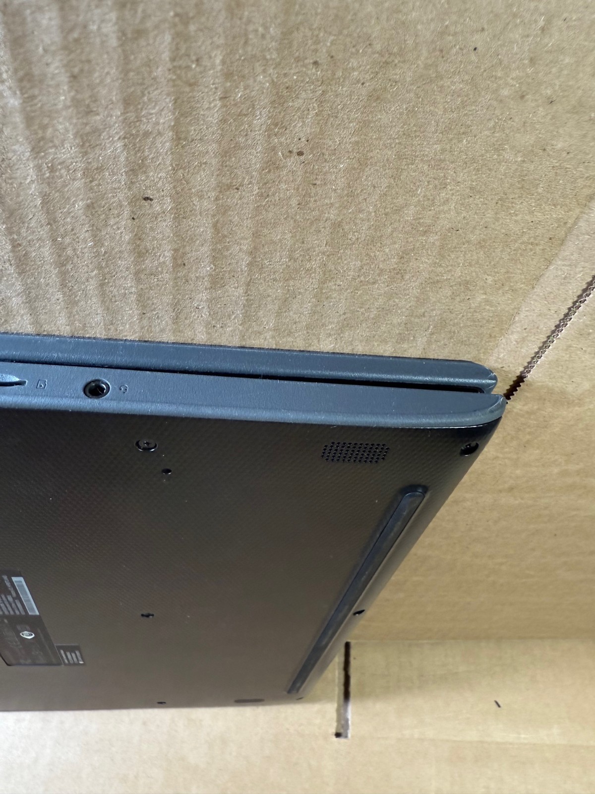 Lenovo 300e Chromebook Intel Celeron 1.8GB SSD 4GB RAM (No Charger Included) #AW