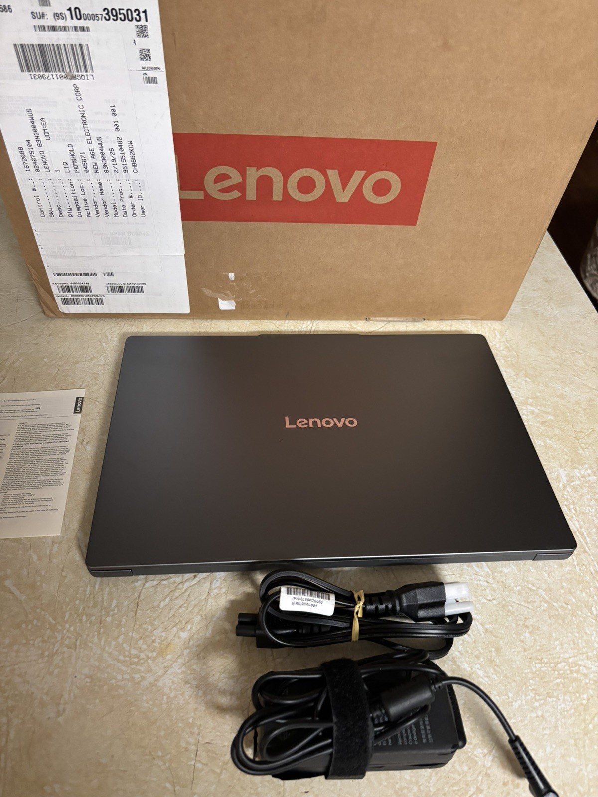 Lenovo IdeaPad Slim 3 15Q8X10 15.3″ Snapdragon X 8-Core 16GB RAM 256GB SSD