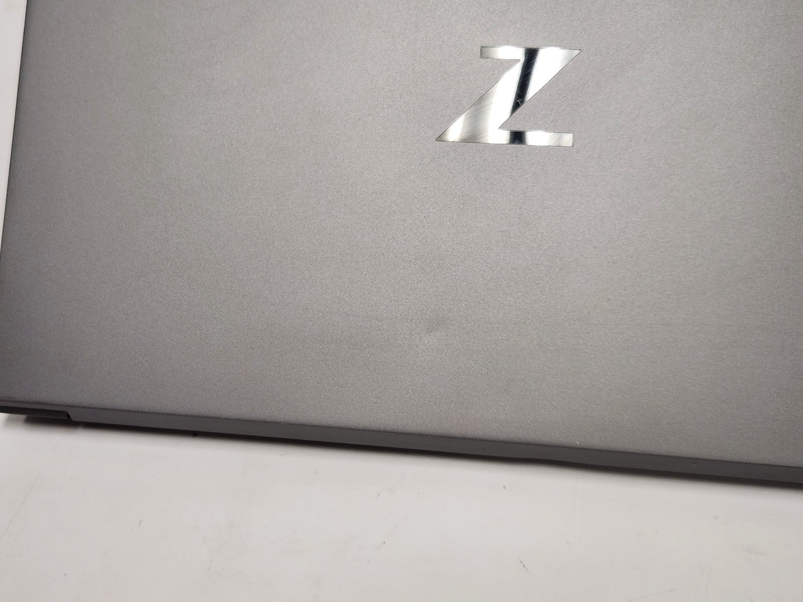 HP ZBook Studio G7 Workstation i7-10750H 2.6GHz 16GB 512GB T1000 W11P *READ*