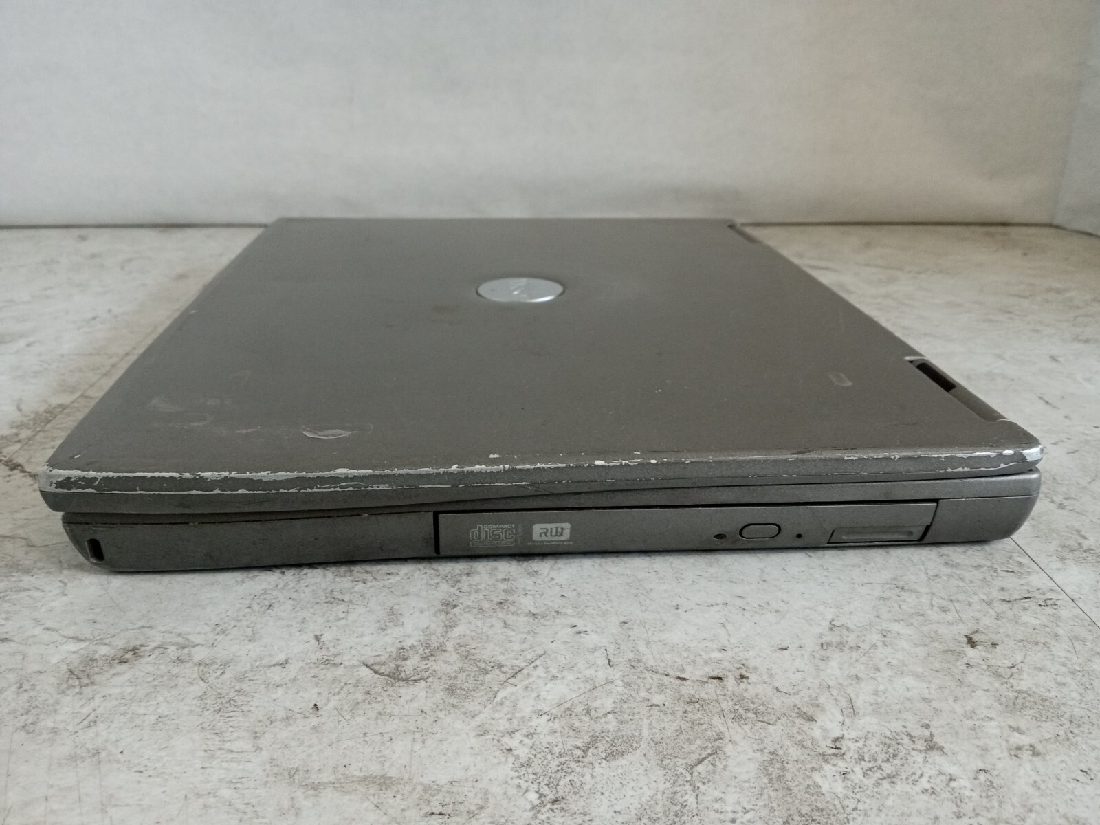 Dell Latitude D600 14″ Laptop Intel Pentium CPU – POWER DEAD – READ -RR