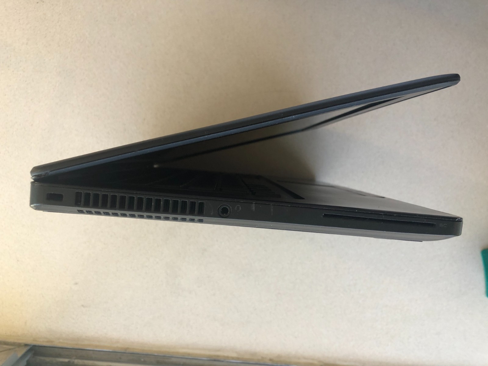 Dell E5250, i7-5600U, Windows 10 Pro, 1TB SSD, 16GB Ram, MS Office