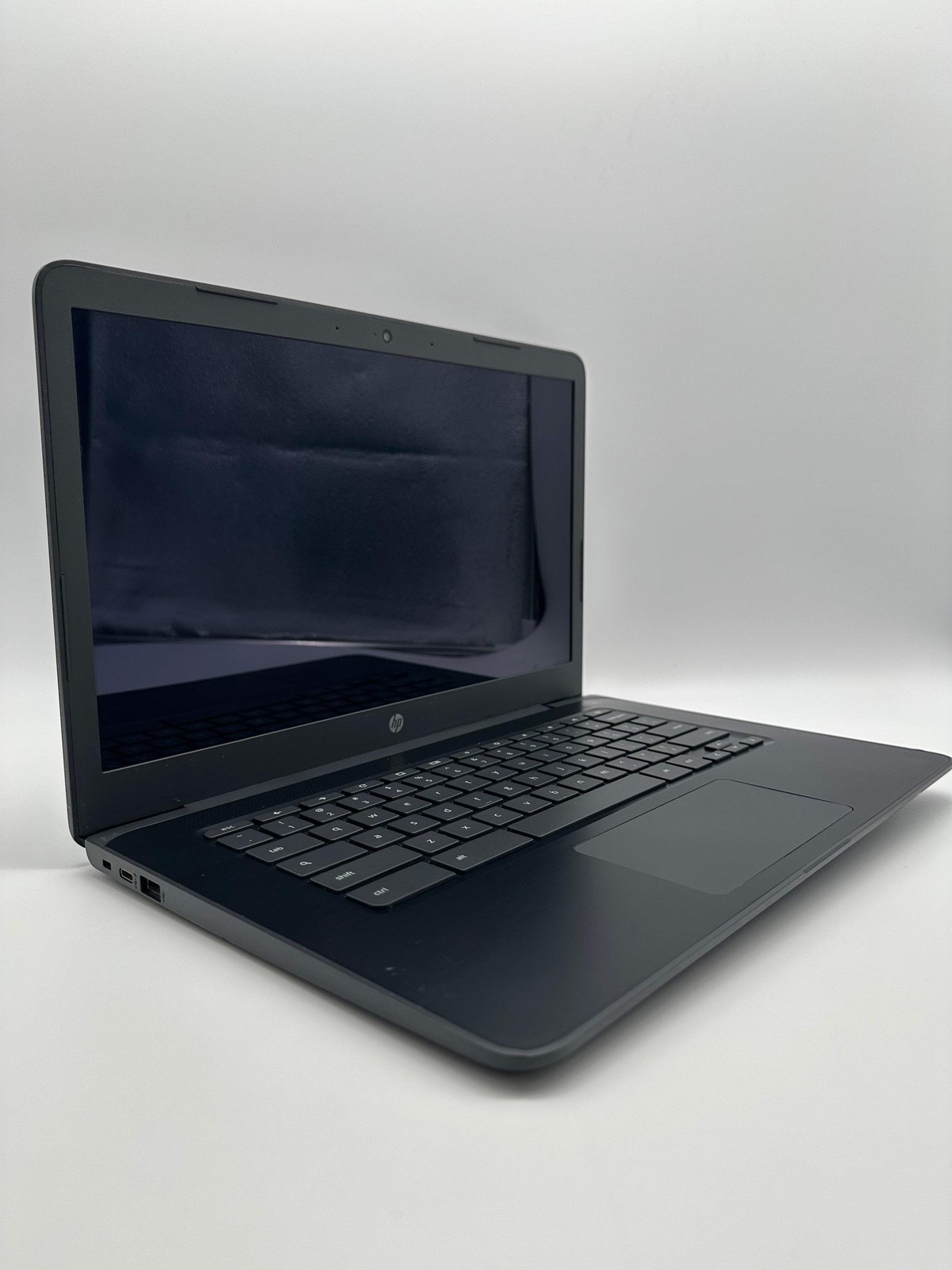 HP Chromebook 14-inch Laptop AMD A4 1.6 GHz 8GB RAM 32GB Black Used – B