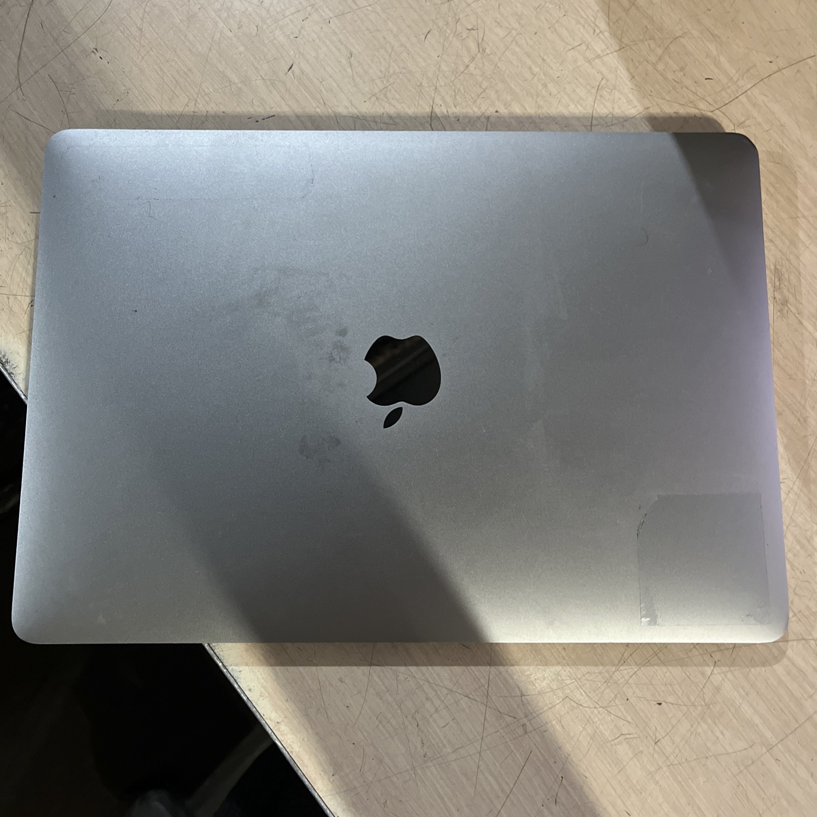 APPLE MACBOOK AIR 13″ SCISSOR, 2020 CORE I3-1000NG4 1.1GHZ 8GB RAM 256SSD ;