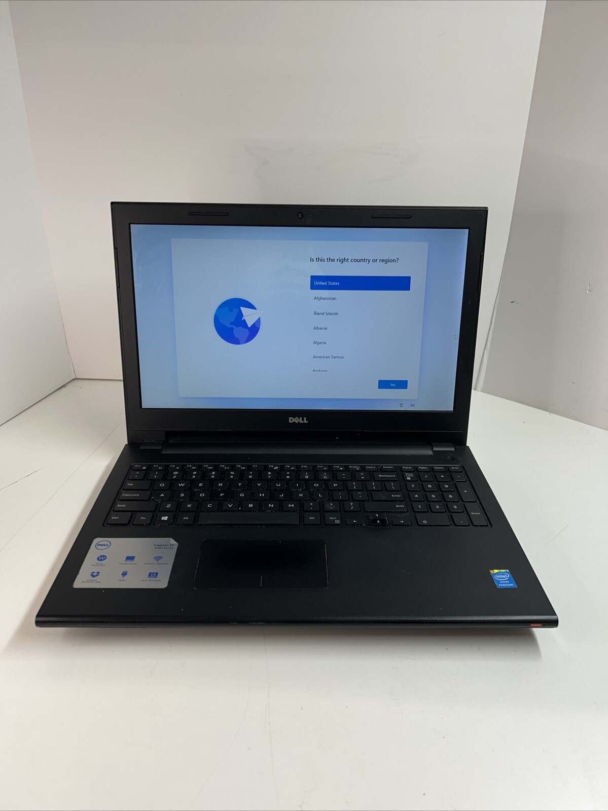 Dell Inspiron 3542 15.6″ Intel Pentium 3558U 1.7GHz 4GB Ram 500GB HDD Win 11 Pro