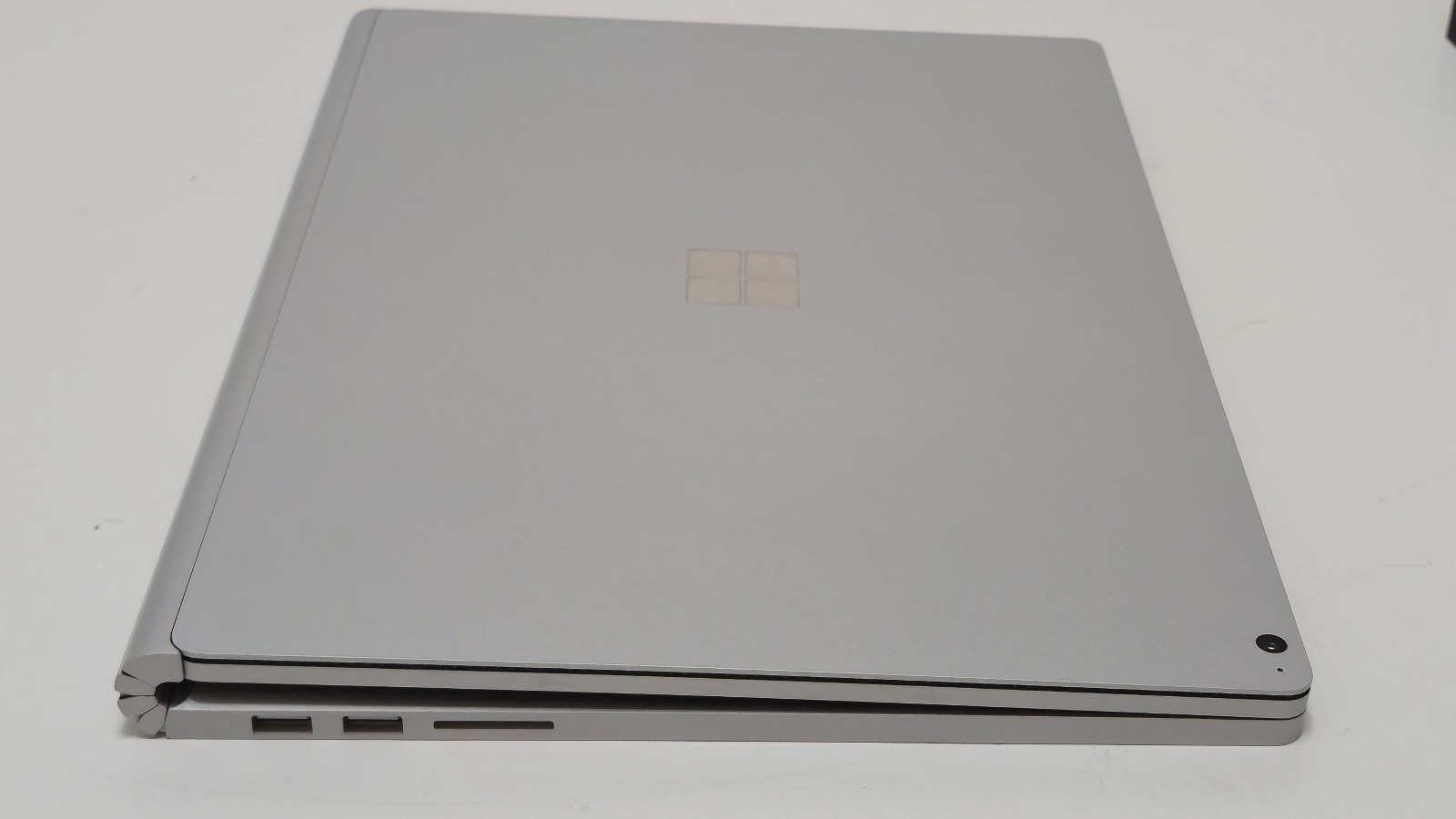 Surface Book 3 15″ (1899) i7-1065G7 32GB RAM 1TB SSD GTX 1660 GPU 6GB GDDR6