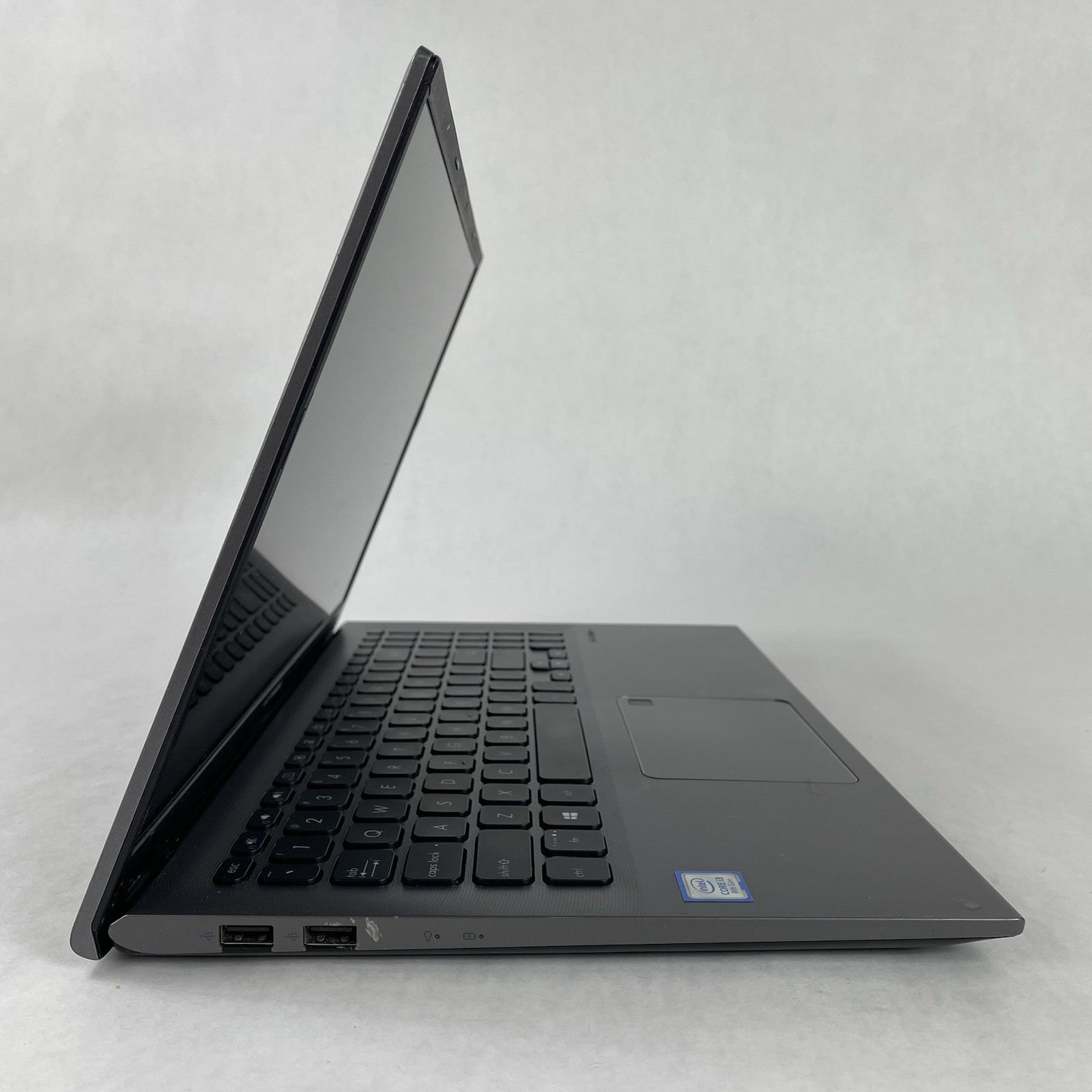 ASUS VivoBook F512F 15.6″ i3-8145U 2.10 GHz 8 GB RAM No SSD No OS No AC