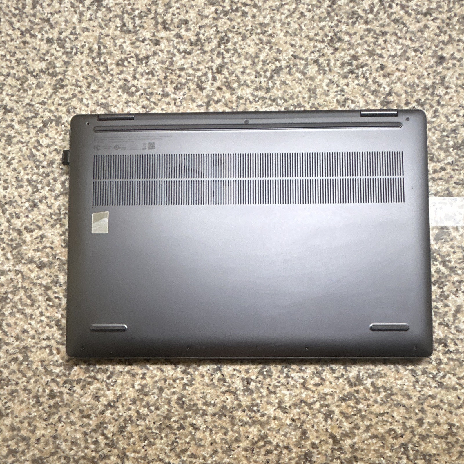 Lenovo Yoga 15.6″ i7 16GB 512GB 1920×1200