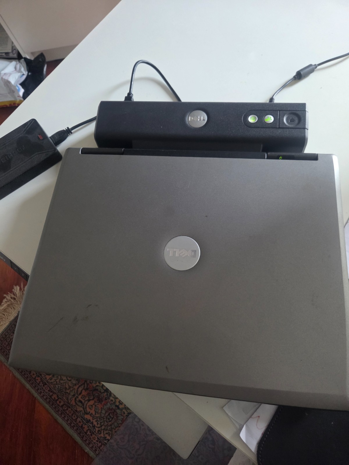 Dell Latitude D520 T5500 2GHz 2GB 80GB DW WXPP 15″ Laptop with Docking Station