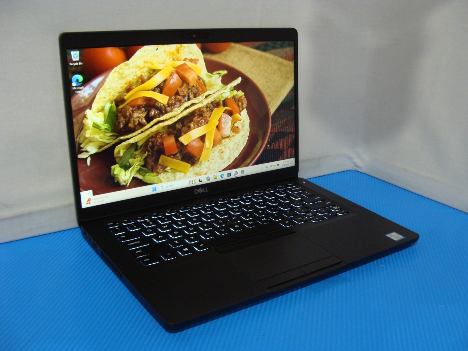 Dell Latitude 5400 14″ FHD Intel i7-8665U 1.9GHz 8GB 512GB Windows 11 Pro +PA