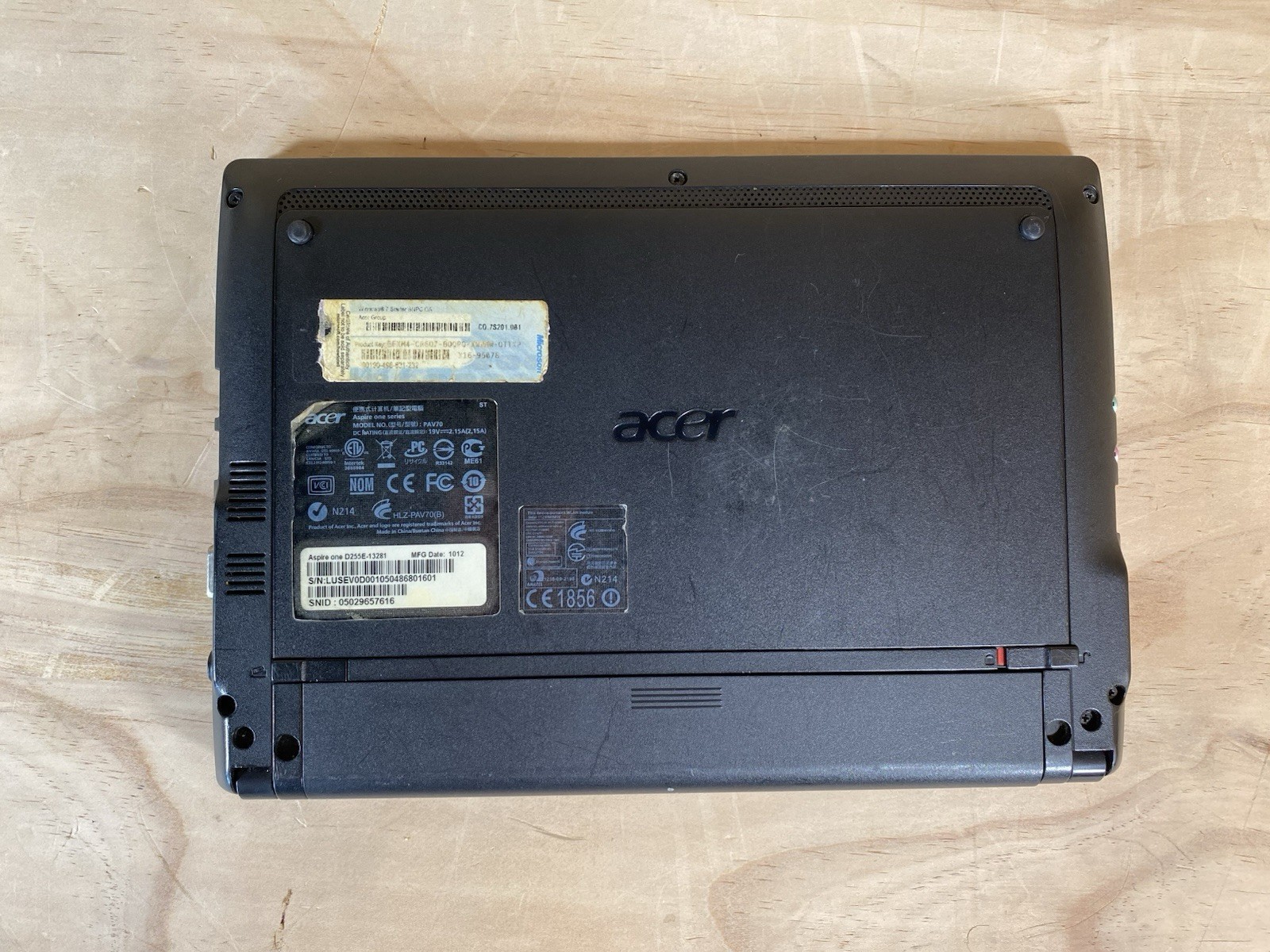 ACER Aspire One – D255E – 500GB HDD – 1GB RAM – SD – Win 7 Starter/bad batt