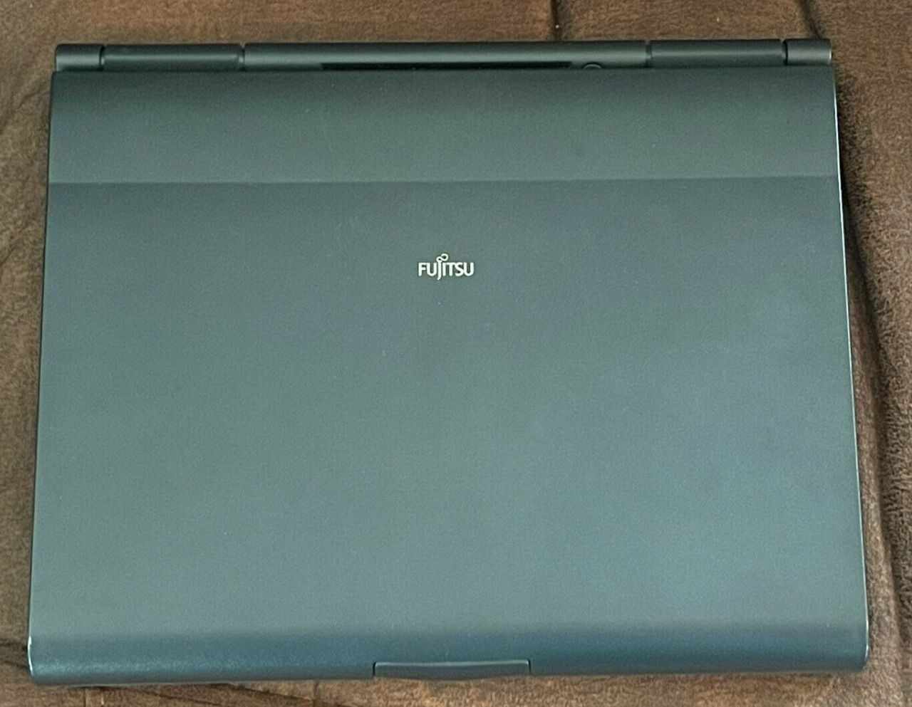 Fujitsu 166MHz MMX 32MB 1.6GB HDD USB CD Windows 95 98SE or 2000 Grade A Vintage
