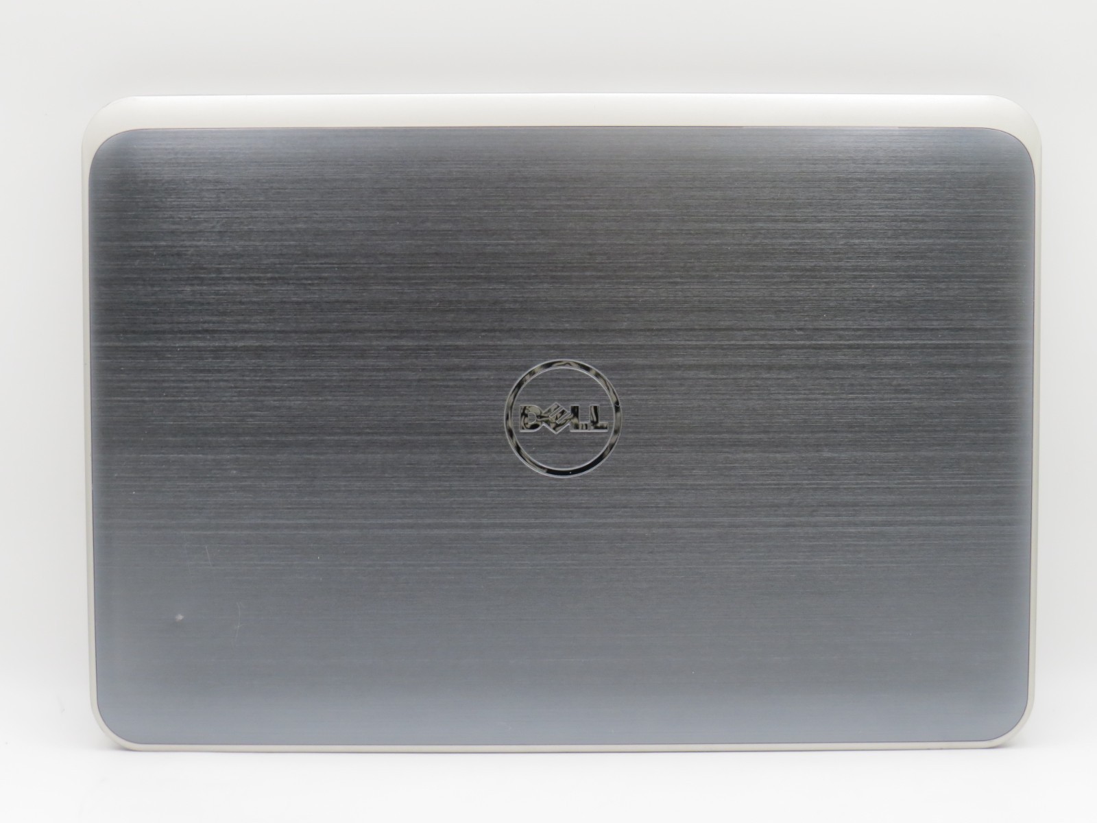 Dell Inspiron 15R 5537 | i5-4200U@1.8GHz | 8GB DDR3 | 256GB SSD | 15.6″ | No OS