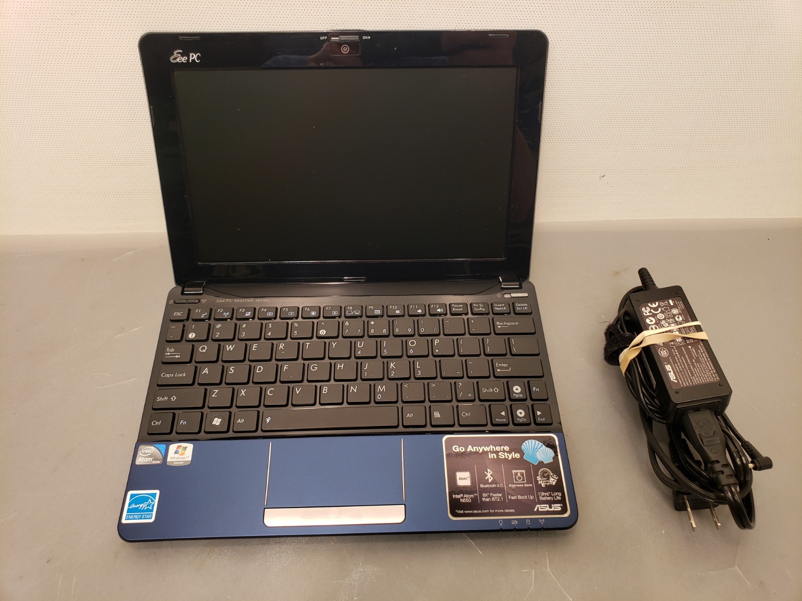 ASUS Eee PC 1015PEM • Intel N550 1.5GHz Atom • 2GB • 240GB SSD • Mint • Win7