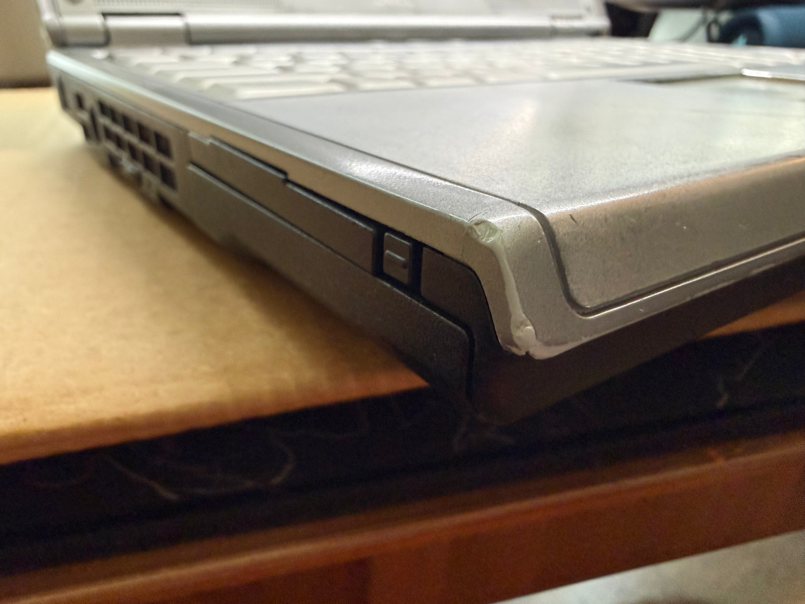 Dell XPS M1210 12.1″ Laptop, 2.0 GHz Core 2 Duo, 4GB RAM, 160GB HDD, 64MB VRAM
