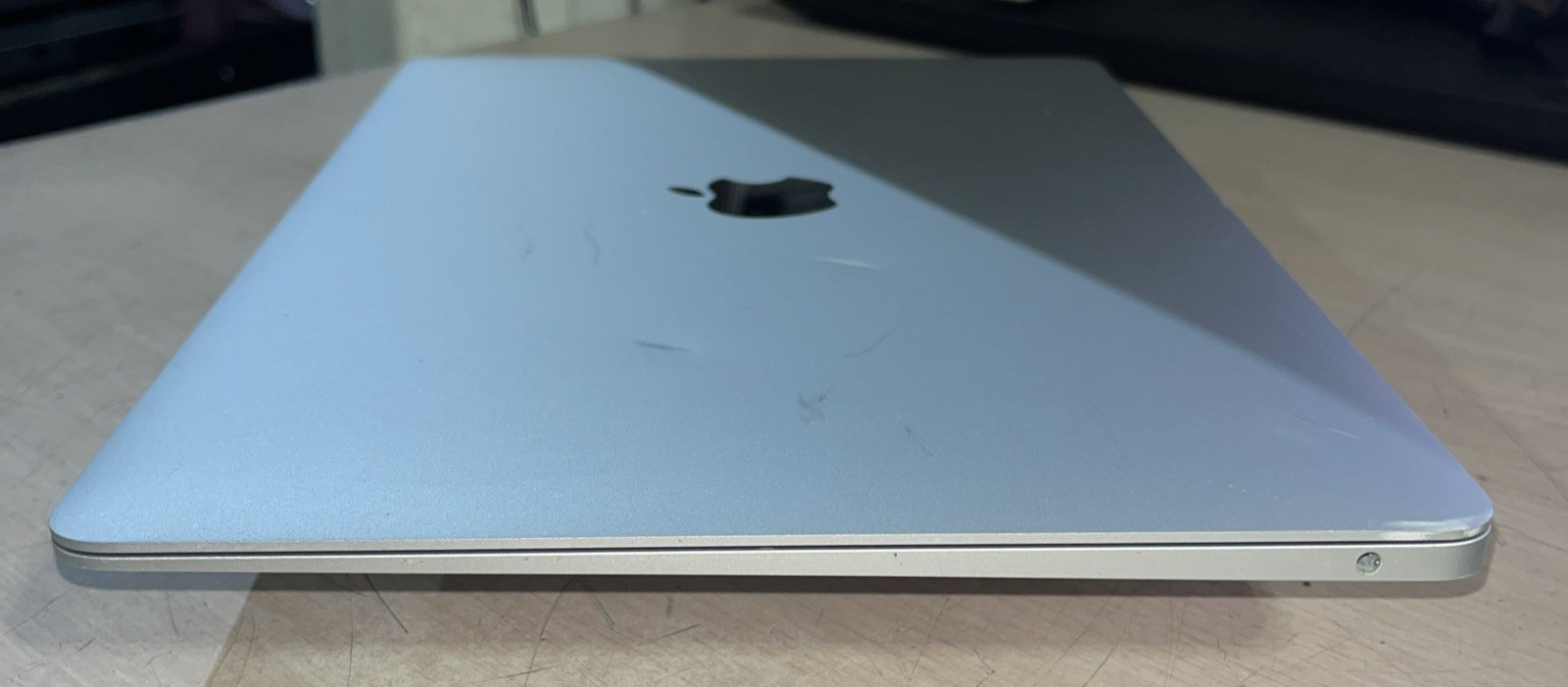 APPLE MACBOOK AIR 13″ SCISSOR, 2020 CORE I3-1000NG4 1.1GHZ 8GB RAM 256SSD