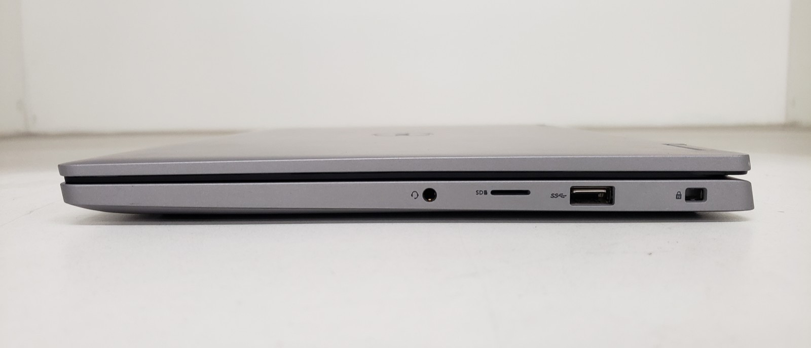 Dell Latitude 3310 2-in-1 i5-8265U 16GB RAM 256GB SSD 13.3″ Touch Laptop Win 11.