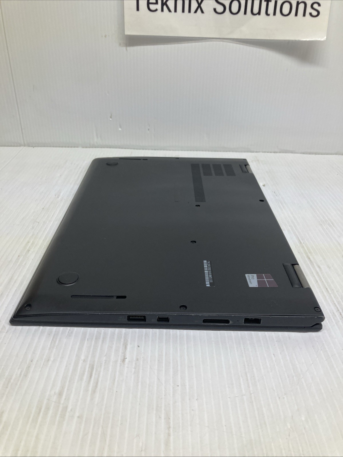 Lenovo ThinkPad X1 Yoga Gen 1 FHD i7-6600U 2.60GHz 16GB no HDD Boot to BIOS
