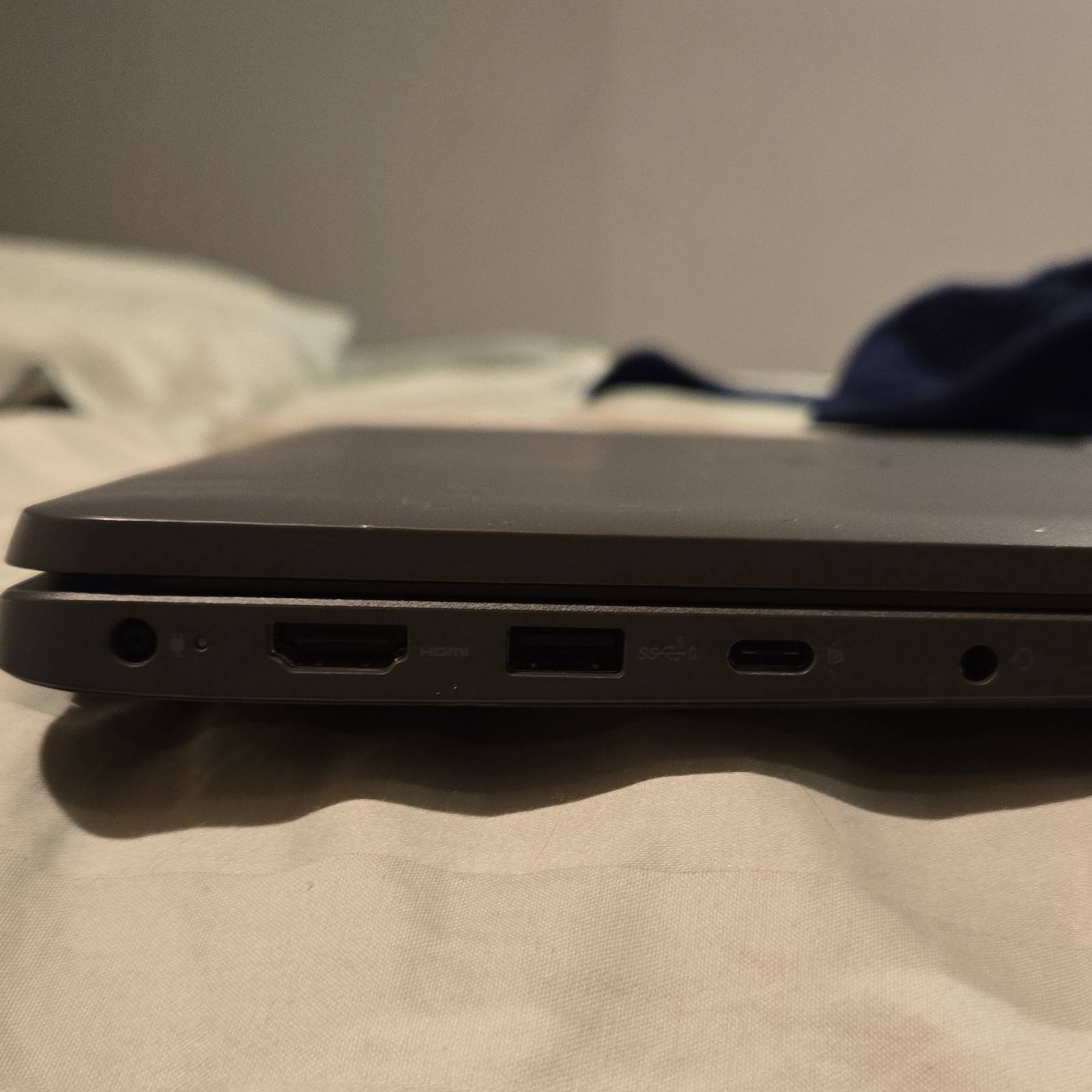 Dell Latitude 3550 15.6in Core i3-1315U 8GB RAM 256GB SSD Windows 11 Pro