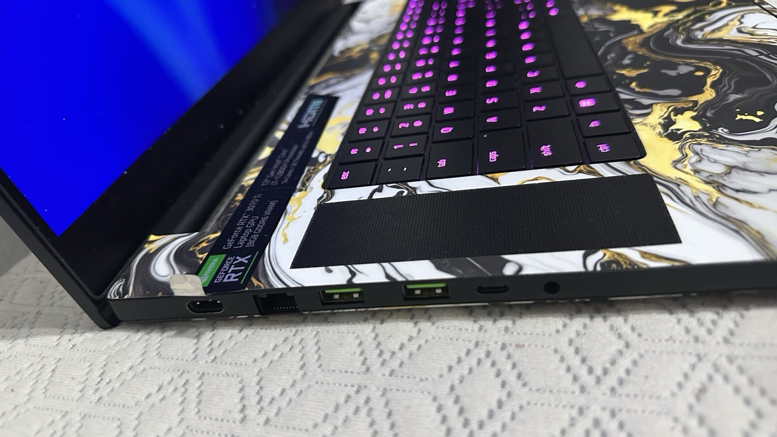 Razer Blade 17 2022 17.1 QHD 240Hz i7-12800H 16GB 1TB RTX 3070 Ti
