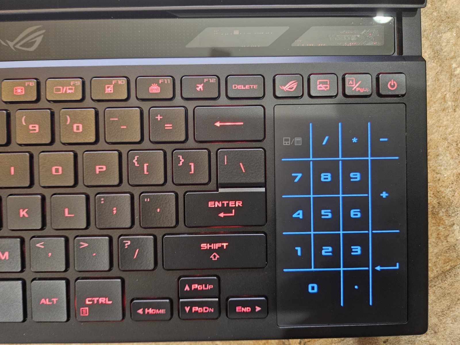 Asus ROG Zephyrus Duo 16 GX650PY-XS97 RTX 4090 64GB 2TB Gaming Laptop