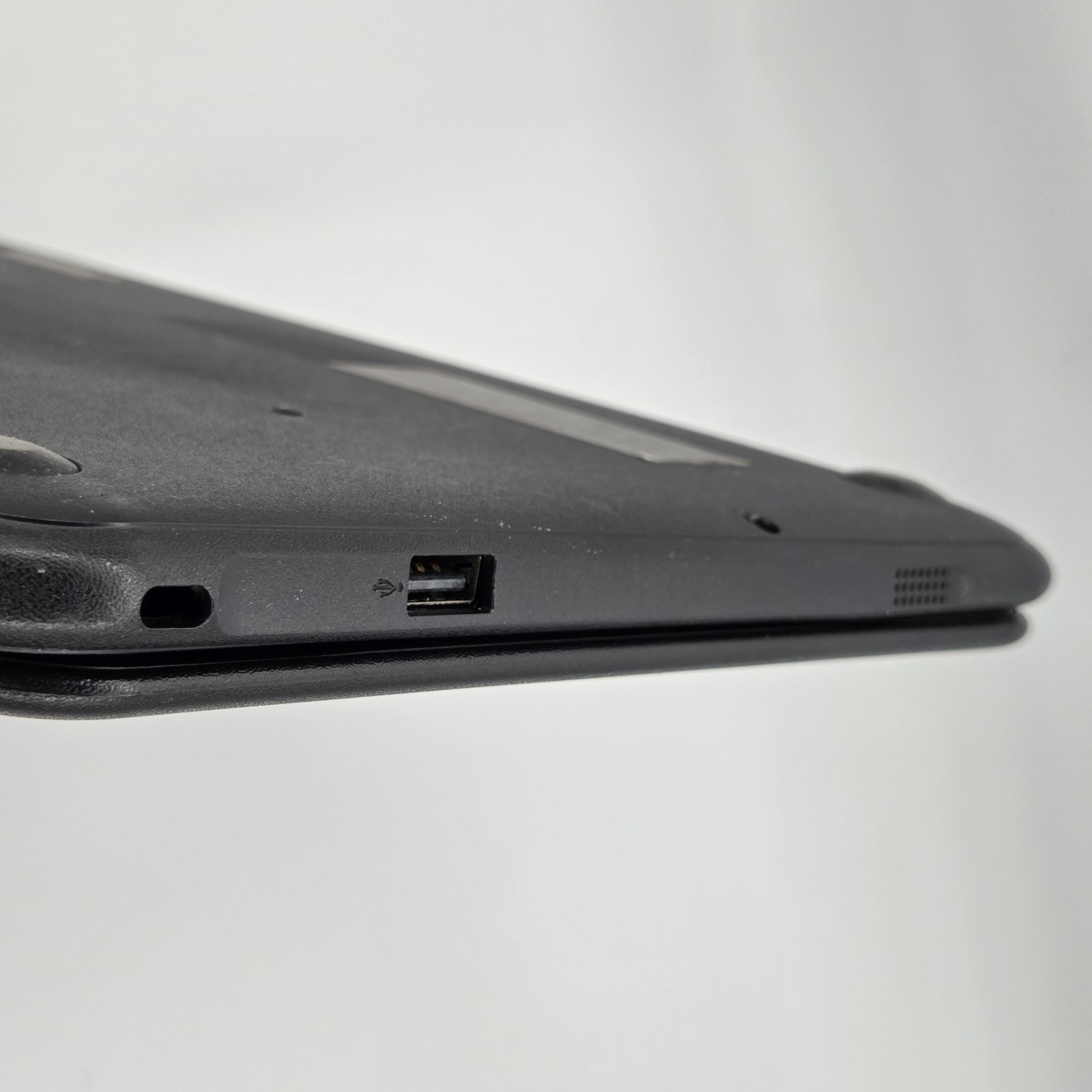 Lenovo N21 11.6″ Chromebook Laptop Intel N2840 2.16GHz Dual-Core 16GB SSD/4GBRAM