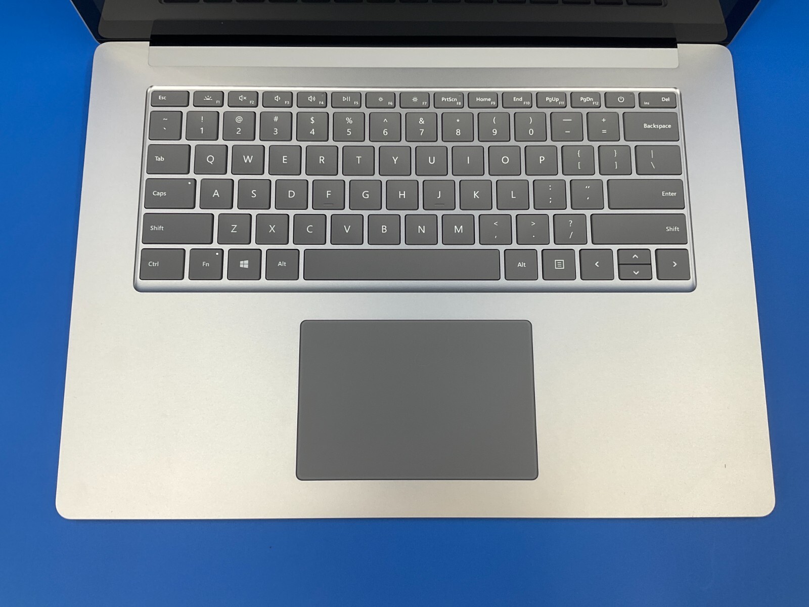 Microsoft Surface Laptop 4 R7-4980U 8GB 256GB 15T W10P Platinum 5V8-00001