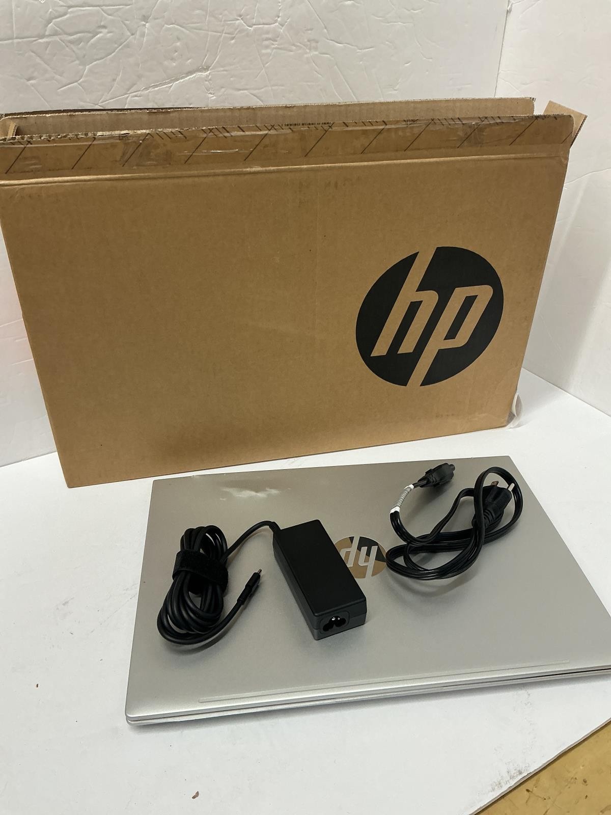 HP ProBook 4 G1i 16″ Notebook Ultra 5 125U 16GB DAMAGED READ A1LD5UT#ABA