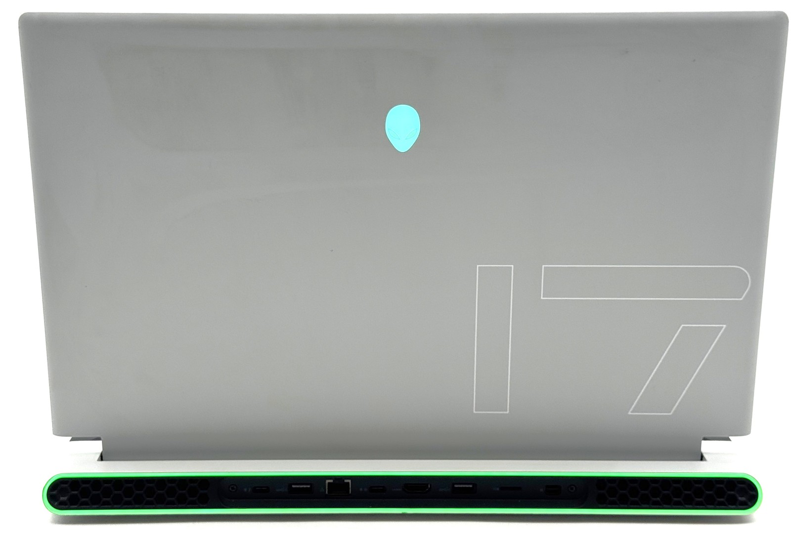 Alienware x17 R2 – FHD – i9-12900H – 32GB RAM – RTX 3080 – 1TB SSD – White