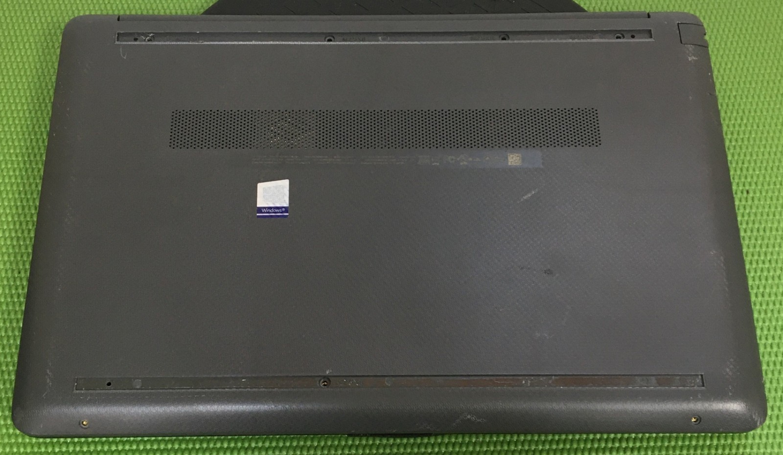 (Lot of 3) HP EliteBook 250 G8 i5-1135G7 MIXED LOT 8/16GB 0/256GB- no OS (DESC!)