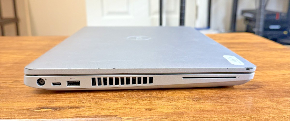 Dell Precision 3551 Intel(R) Core(TM) i5-10400H 16 GB RAM 256 GB SSD 15.6″