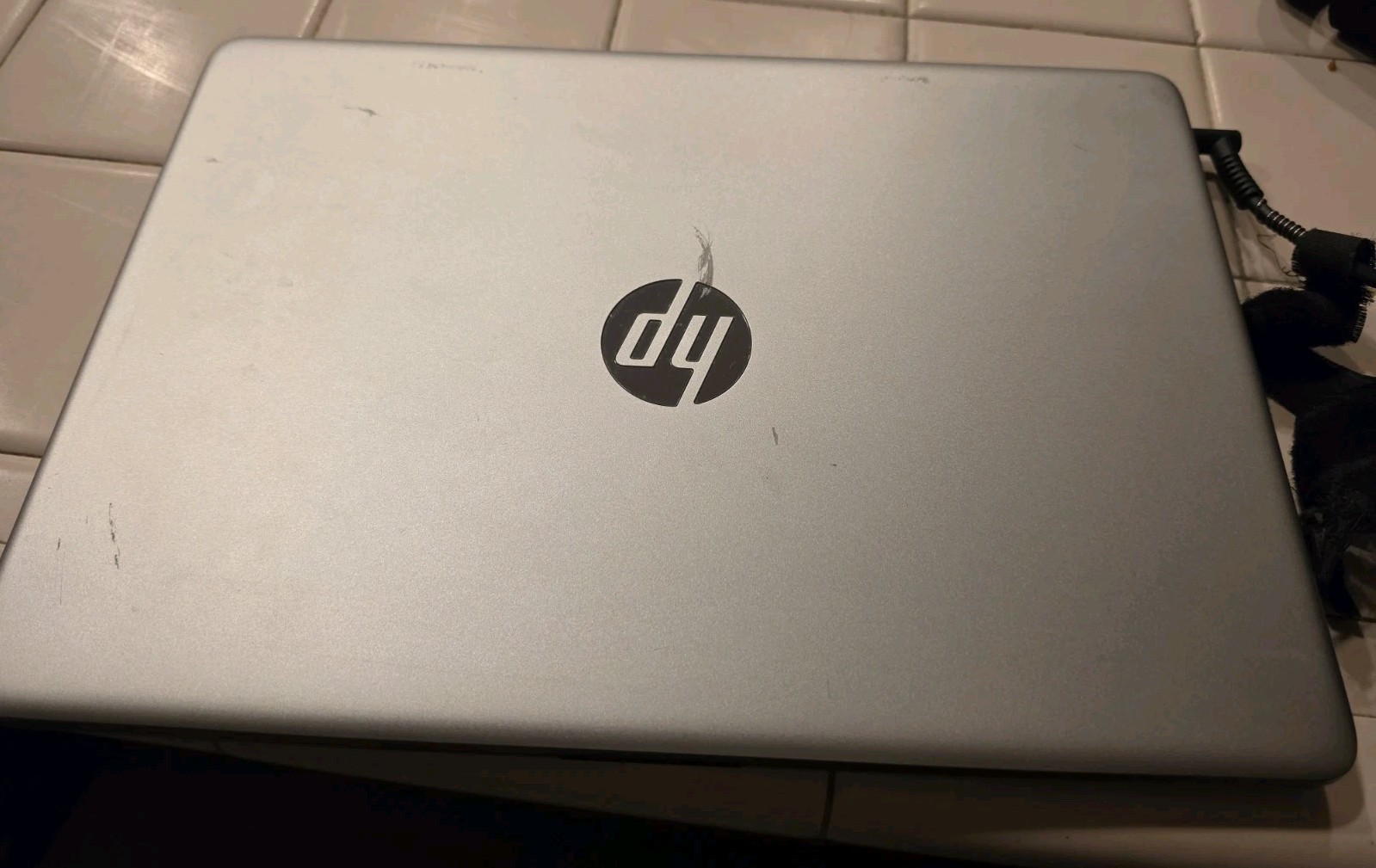 HP 14-DK1035WM 14” FHD AMD Ryzen™ 3 3250U 2.60ghz 12GB RAM 256GB SSd