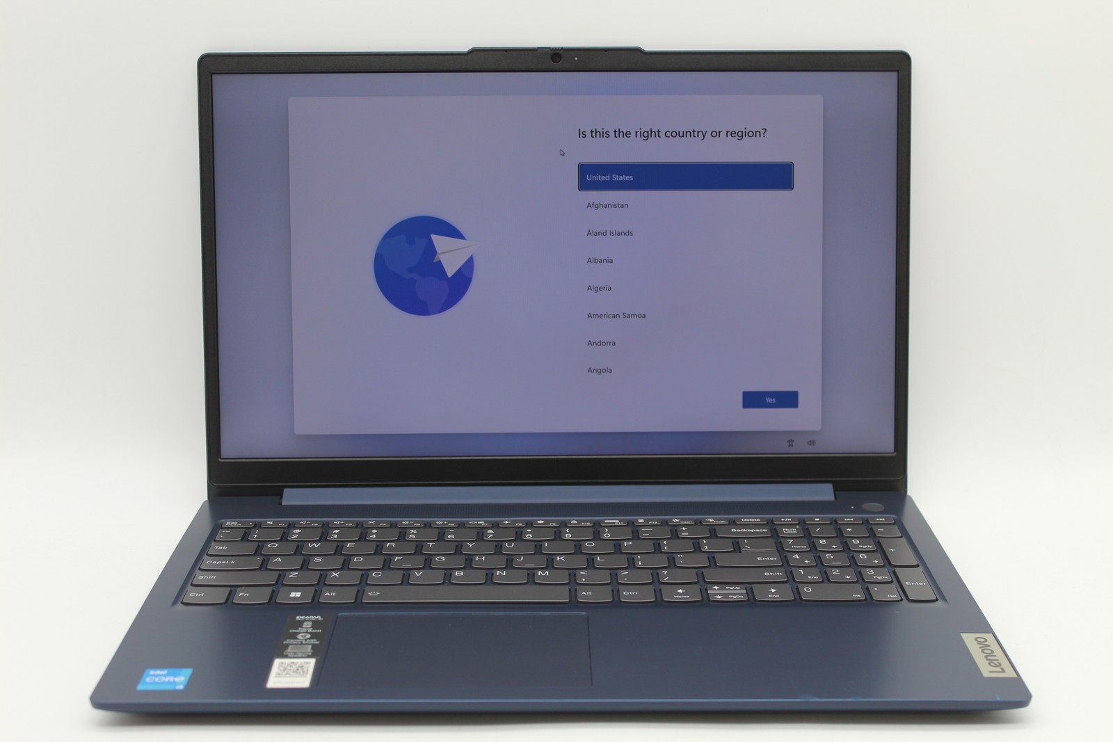 Lenovo IdeaPad Slim 3 15IRU8 Core i3-1315U 1.2GHz 8GB 256GB SSD PC1795851