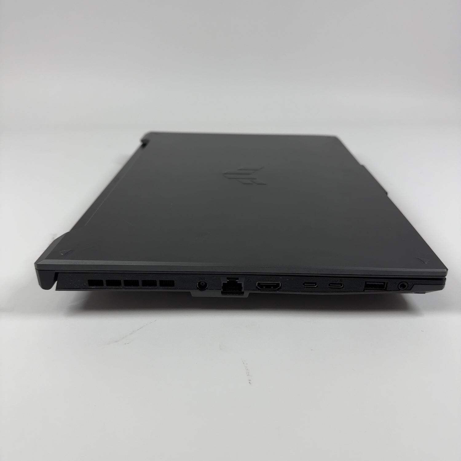 Asus TUF F16 FX607VU 16″ i7-13620H 2.4GHz 16GB RAM 512GB SSD GeForce RTX 4050