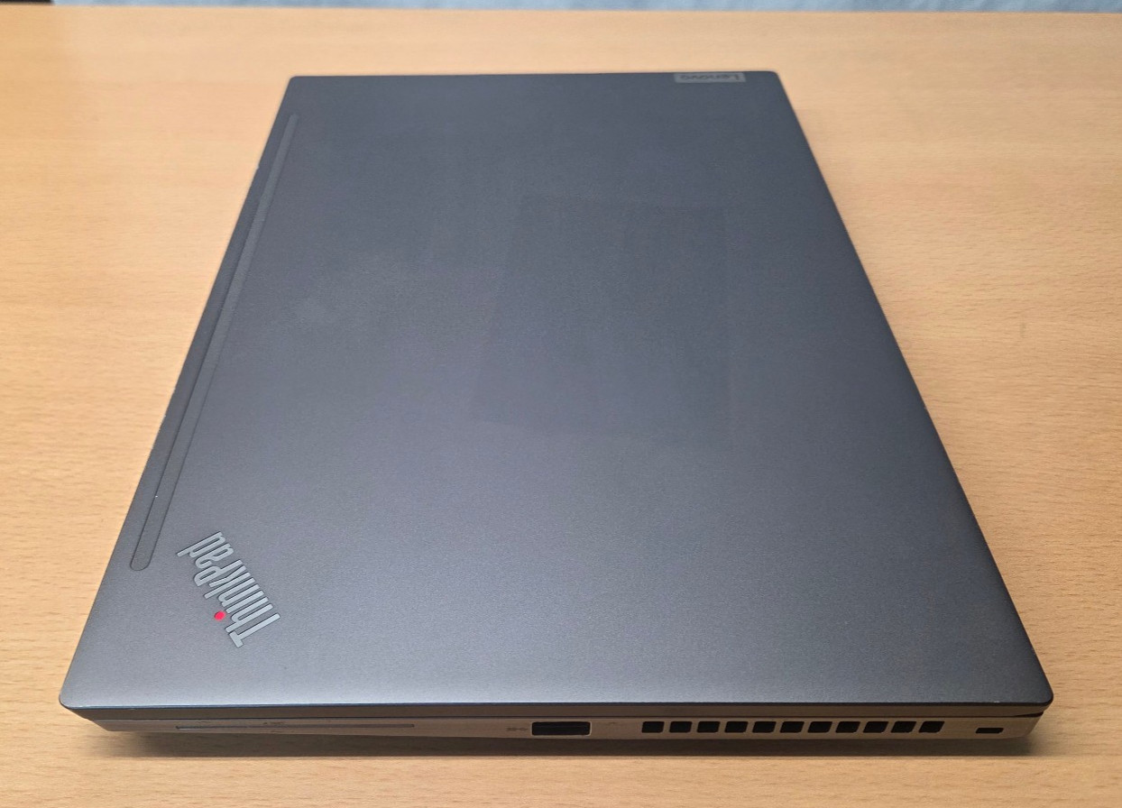 Lenovo ThinkPad T14S Gen2 I5-1135G7 8GRAM 256GSSD WIN11P Iris Xe