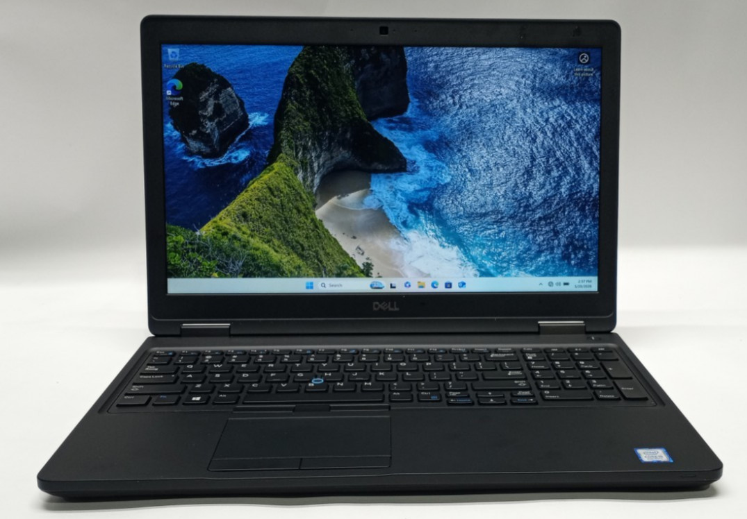 Dell Precision 3530 i5-8300H@2.3GHZ 16GB RAM 256GB NVMe Win 11 Pro NVIDIA WH565!