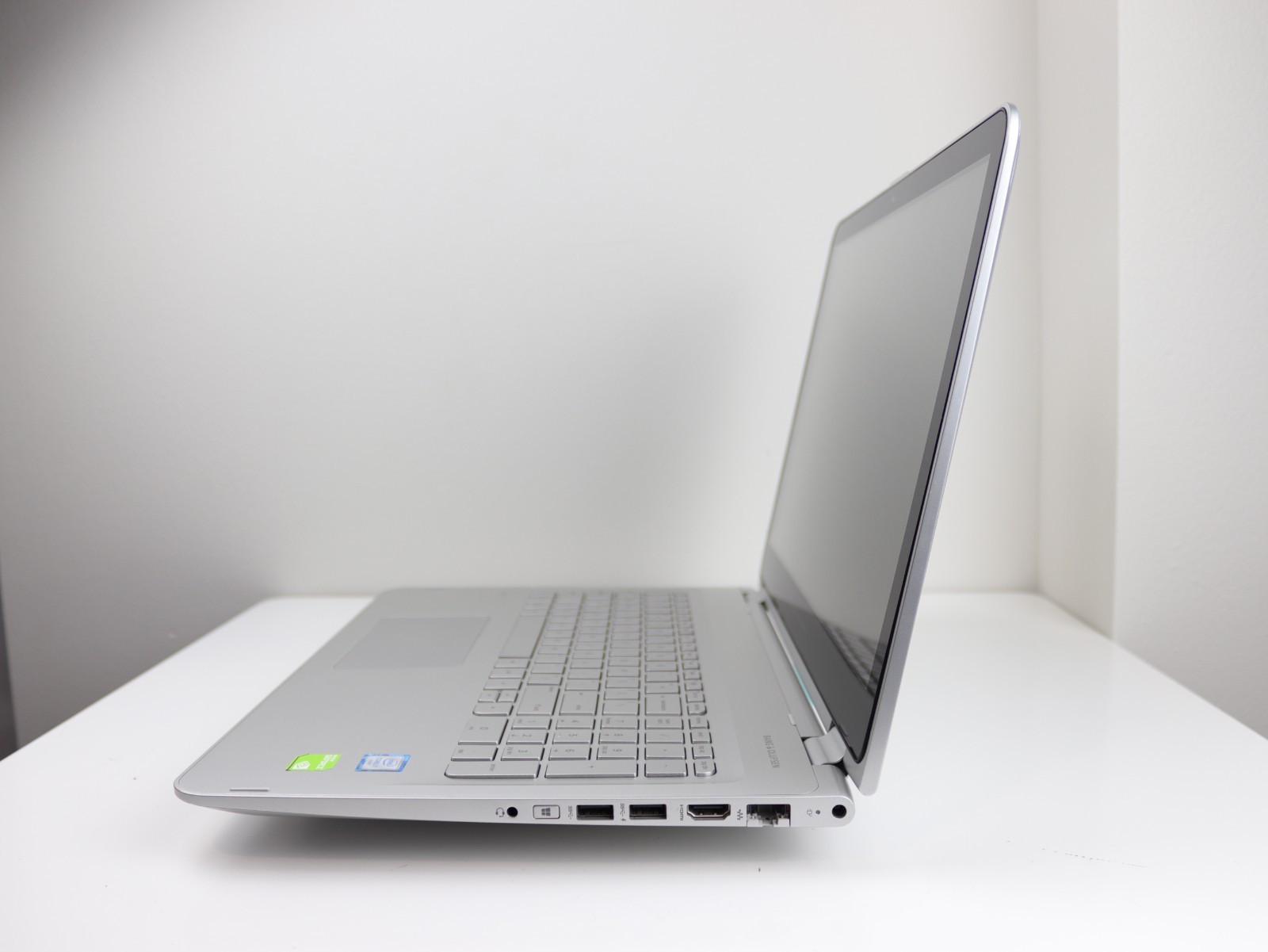 HP Envy M6-W TOUCH x360 Laptop Intel Core i7-6500U, 8GB RAM, 512GB SSD, NVIDIA