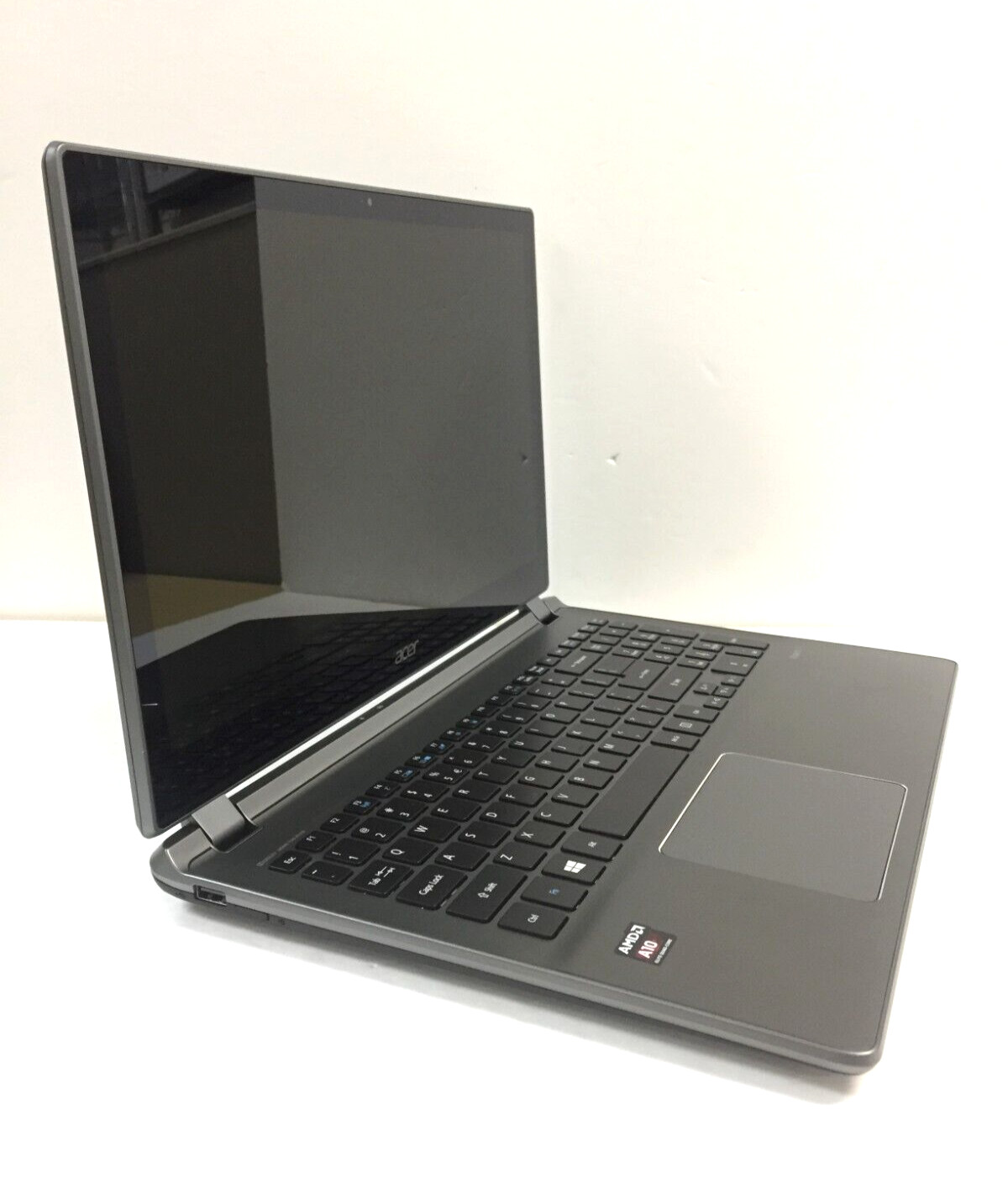 Acer Aspire V5-552P-X617 15.6″ Touch Laptop/AMD A10-5757M/6GB RAM/750GB HDD/W10H
