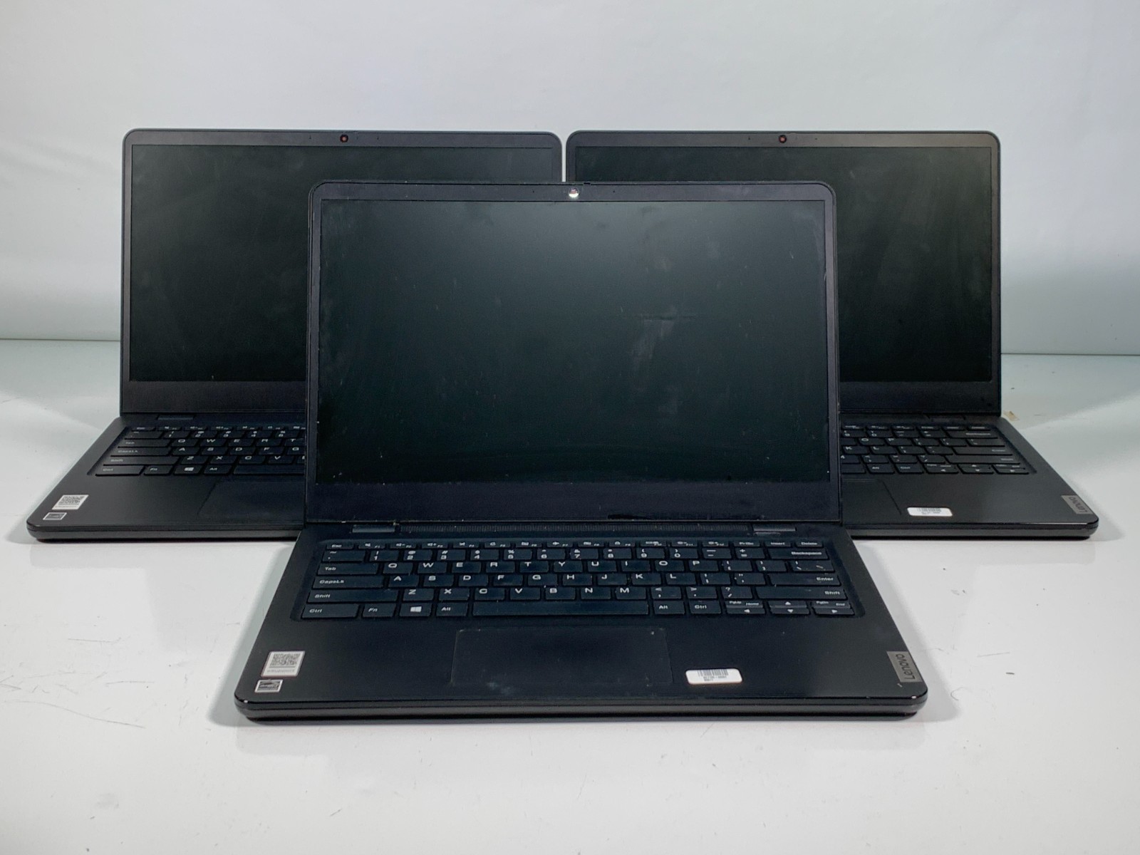 Lenovo 14w Gen 2 14″ AMD 3015e 4GB RAM 64GB eMMC No OS Lot of 3